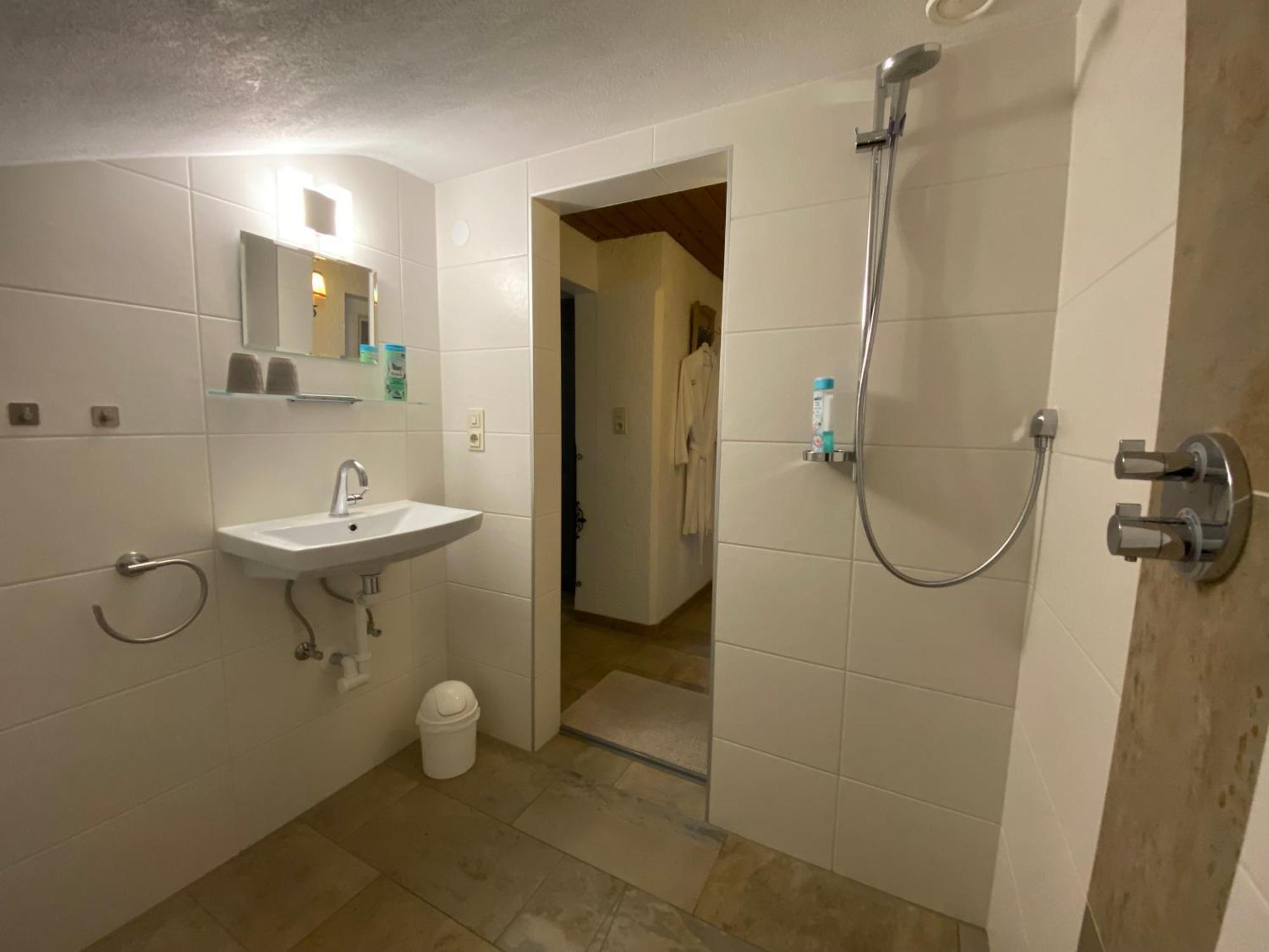 Lähn Gaestehaus Schmitt מראה חיצוני תמונה
